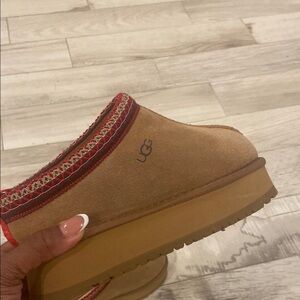 UGG Women's Tan and Red Cozy Slippers